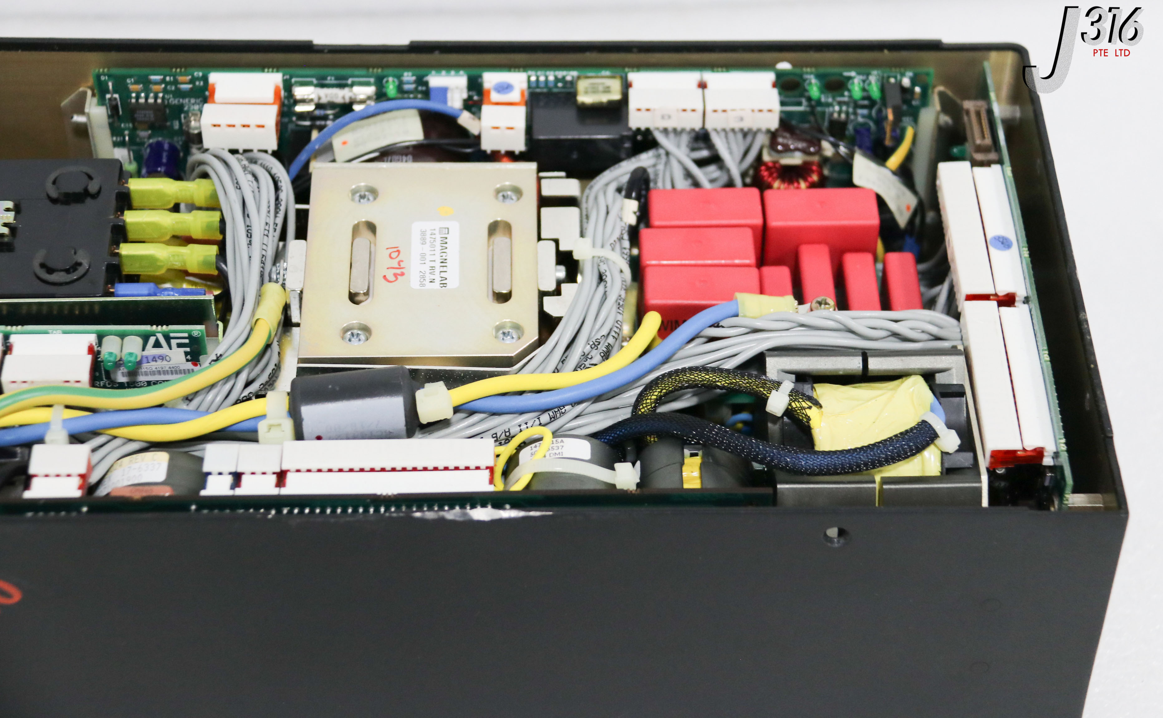 34558 ADVANCED ENERGY RF GENERATOR, RFG 3000 13.56MHZ 3155038-003